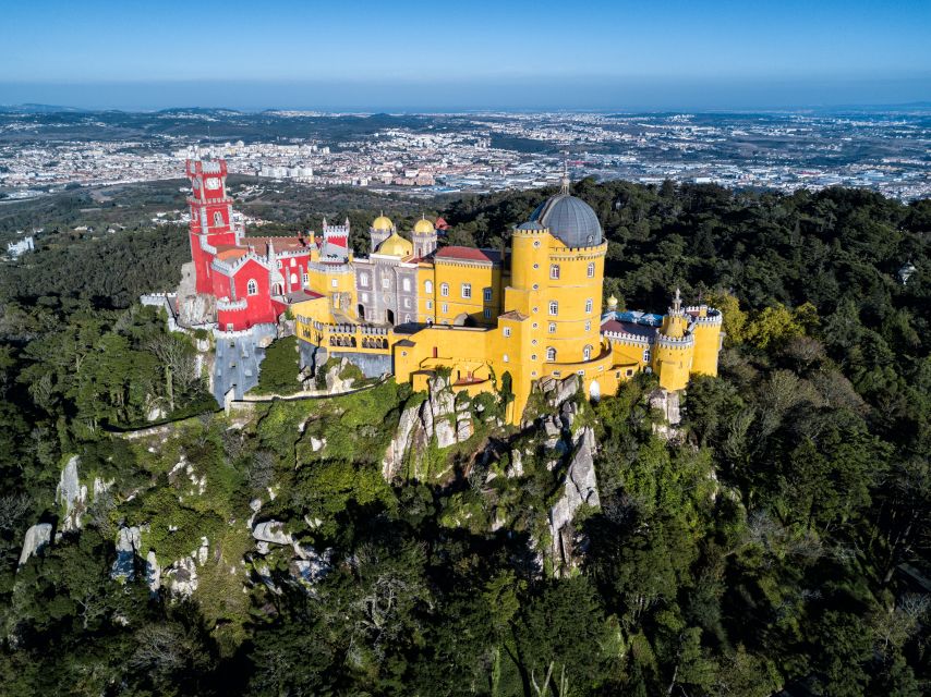 From Lisbon: Half-Day Private Sintra Cascais Tour - Lisbon Pickup to Sintra Old Town: Starting in the Right Place