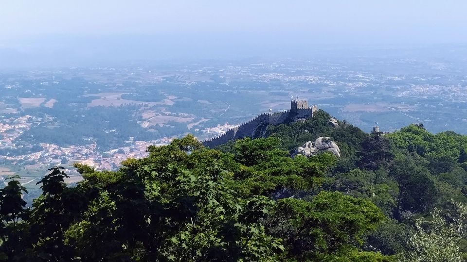 From Lisbon: Nazare and Sintra Private Tour - Sintra historic center: how you use your hour best