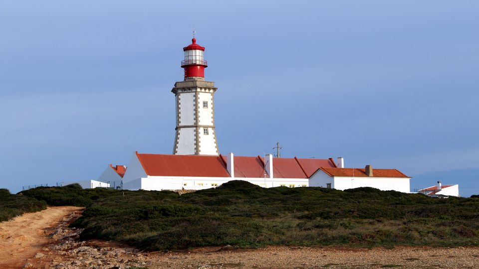 From Lisbon or Sesimbra: 4x4 Tour to Cape Espichel - The culture thread: Portuguese traditions explained as you ride