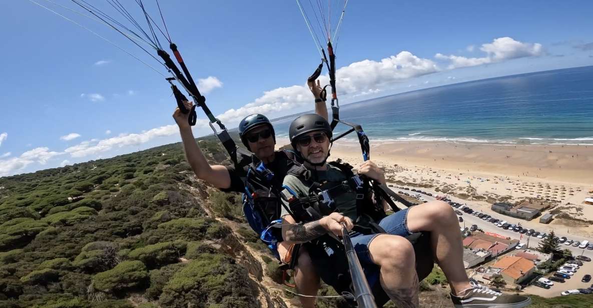 From Lisbon: Paragliding Tandem Flight - The 20 minutes that matter: what the flight actually feels like
