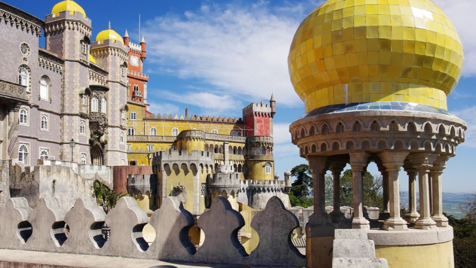 From Lisbon: Sintra and Cascais Deluxe Full-day Private Tour - Pena Palace: why the “Seven Wonders” label actually helps