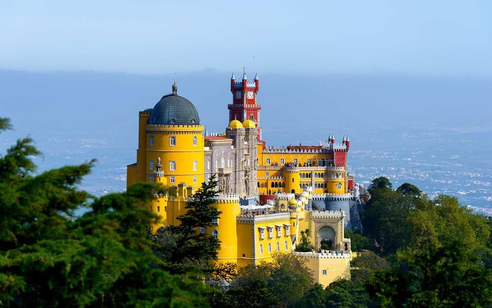 From Lisbon: Sintra and Cascais Full-Day Private Tour - Cascais: A Fishing Town That Became a Hideout