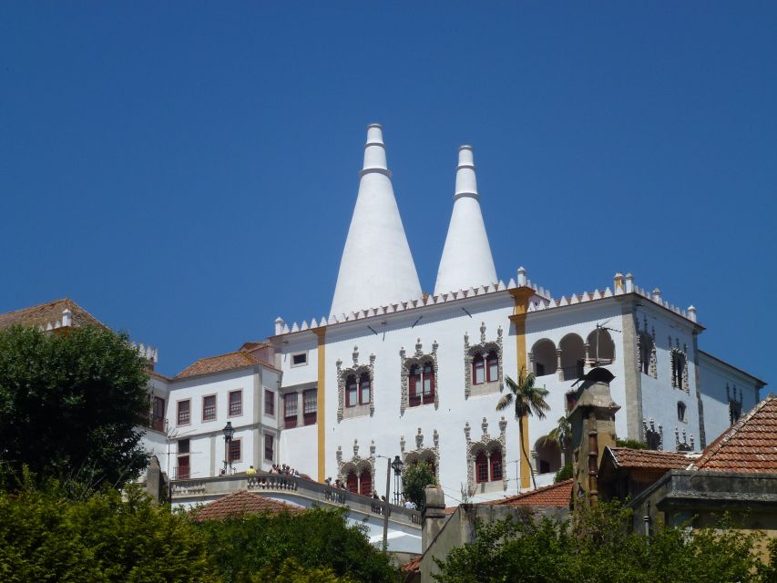 From Lisbon: Sintra Pena Palace Cascais 8-People Group Tour - Price and what you still need to pay
