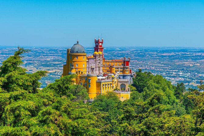 From Lisbon: Sintra, Pena Palace & Wine Tasting Small-Group Tour - Walking, weather, and how to stay comfortable