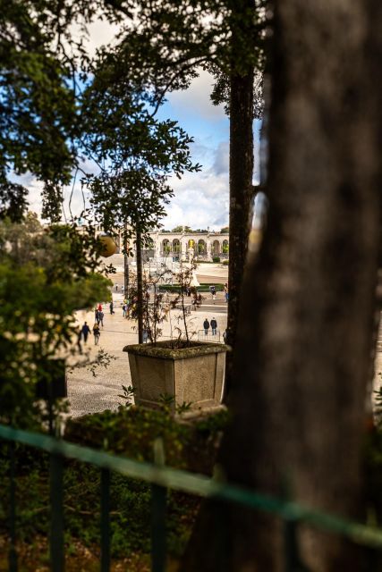 From Lisbon: Tansfer to Porto with stops until 3 cities - A Lisbon-to-Porto day that feels like five mini-trips