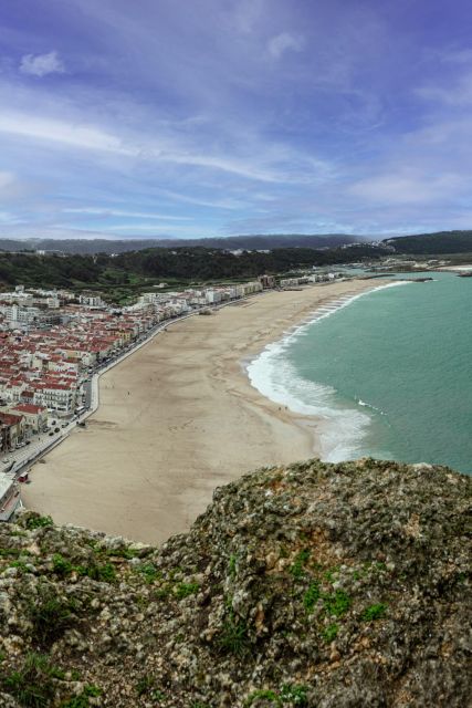 From Lisbon: Tansfer to Porto with stops until 3 cities - Price and value for a private group up to 3