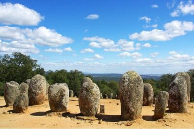 From Lisbon to Alentejo: Évora and Megaliths Full-Day Tour - Getting from Lisbon to Alentejo: the morning ride