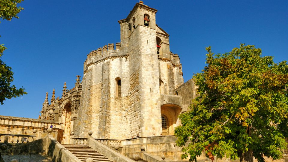 From Lisbon: Tomar, Christ Convent & Almourol Castle Tour - Who should book this day trip, and who might skip it