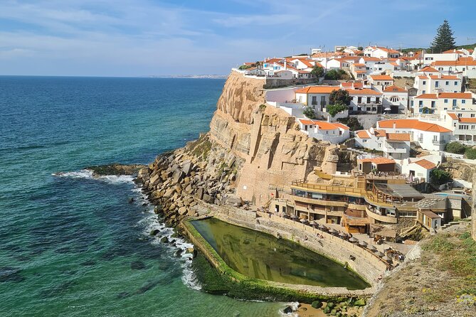 Full day exploring Sintra, Azenhas do Mar and Cabo da Roca - Miradouro da Vigia: the first big views without ticket stress