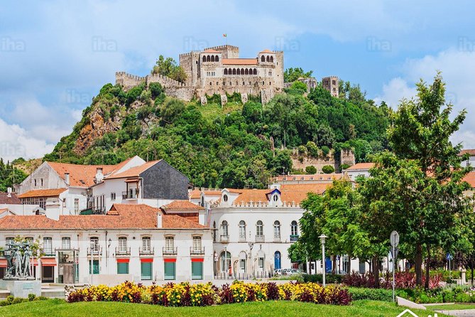 Full-Day Private Tomar, Knights Templar and Castles Tour - Castelo de Tomar and Almourol: The Castle on the Tagus Islet