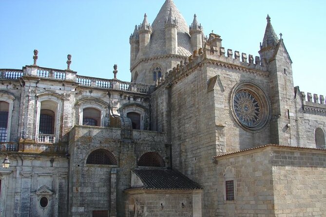 Full-Day Private Tour to Évora from Lisbon - Lunch and wine: Budget it, then let your guide do the booking