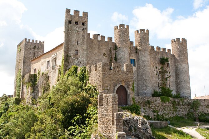 Full Day Private Transfer - From Lisbon to Porto Tour - What you’re really paying for: small group privacy plus covered costs