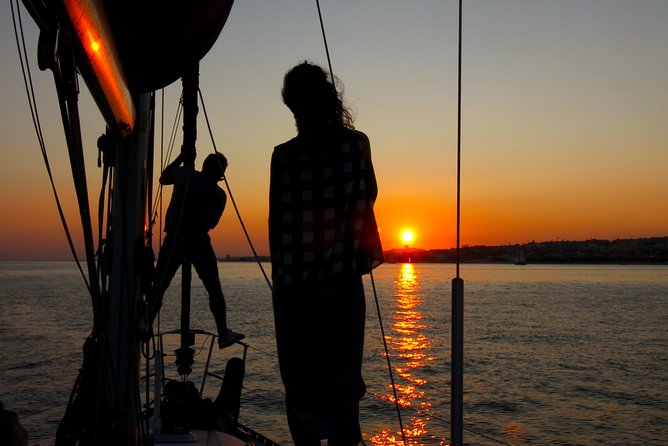 Go Sailing - Lisbon Sailing Tour - Drinks, Snacks, and Stories: The Included Hospitality Angle