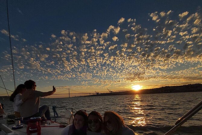 Golden Hour Boat Tour - Sailing by the Monuments with Wine - The 25th April Bridge to Cristo Rei stretch: Best early photo angles