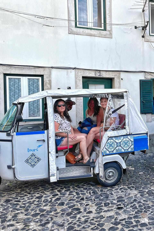 Guided Electric Piaggio Tuk-Tuk Tour of Historic Lisbon - The electric Piaggio tuk-tuk: comfort, style, and real speed