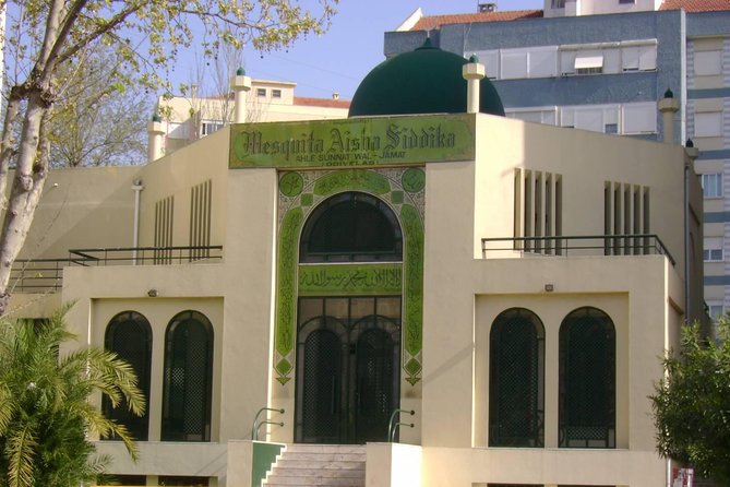 Halal Lisbon Private Tour With Muslim-friendly Lunch - Who this tour fits best