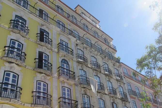 Half Day Historical Walking Tour about the Slave Trade in Lisbon - Igreja De S Domingos: Religion, Institutions, and Contact