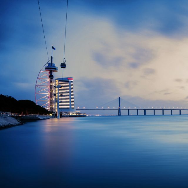 Half-Day Private Tour in Lisbon - Santa Engracia and Lisbon Cathedral: architecture moments without the time sink