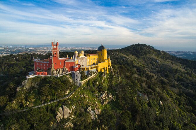 Half day Sintra PRIVATE TOUR Pena Palace + Roca Cape (2-6people) - Sintra National Palace Viewpoint: A Quick Stop That Sets the Stage