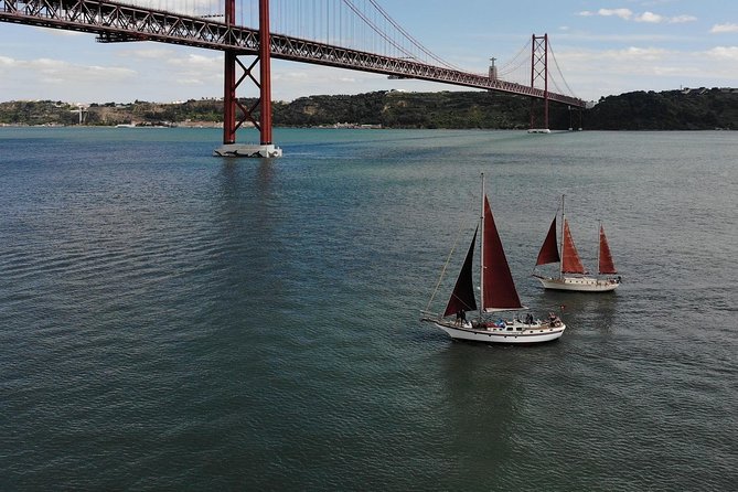 Hen Party in Lisbon on a vintage Sailboat - On-board setup: vintage comfort and party-ready audio