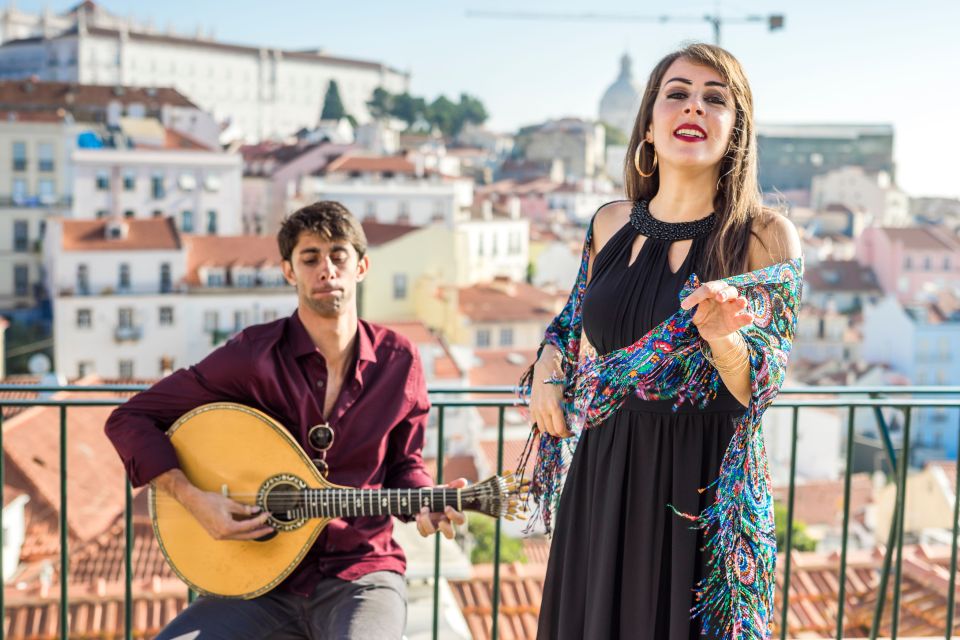 Highlights & Secrets of Lisbon Private Walking Tour - Manteigaria: the coffee-and-Pastel de Nata stop that sets the tone