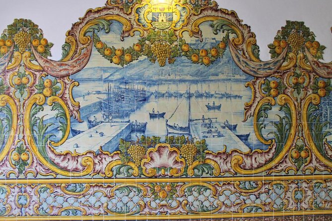 Historical and Natural Arrábida: Private Tour from Lisbon - Stop 2: Azeitão tastes—wines, cheeses, and a possible breakfast stop