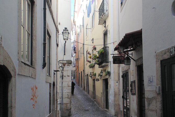 Historical Private Walking Tour of Lisbon - Stops 12 to 14: Riverfront Drama at Praça do Comércio and the Chiado Finale