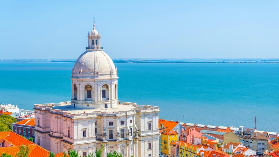 Historical Tuk Tuk Tour, Viewpoints and Old Neighborhoods - Alfama on foot: tiles, fado atmosphere, and a possible Ginginha