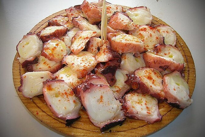 History and Flavors Experience Tour in Lisbon - Portuguese wine lessons that help you order later