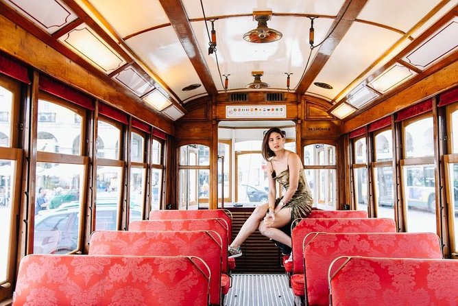 Holiday Photo Shoot with Lisbon Photographer - Who should book this Lisbon photo shoot?