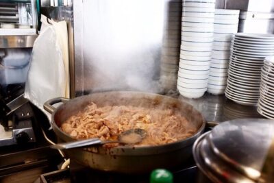 Indie Food Tour - Praca Da Figueira: Street Food Energy Meets Seafood Choices