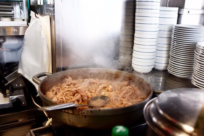 Indie Food Tour - Praca Da Figueira: Street Food Energy Meets Seafood Choices