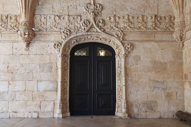 Jeronimos Monastery, Tickets and Guided Visit - Mosteiro dos Jerónimos: 1 hour 30 minutes inside a Manueline UNESCO site