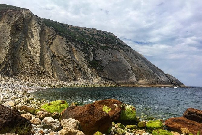 Jurassic Hiking tour to footprints of dinosaur in Espichel Cape - Espichel Cape: dinosaur tracks where the cliff does the talking