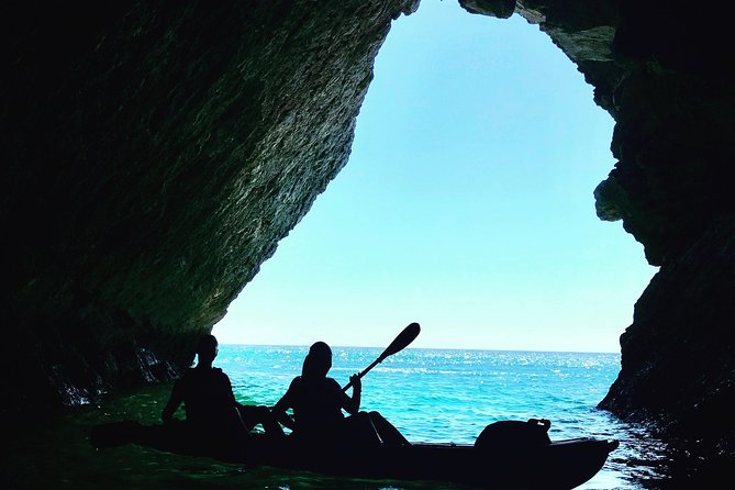 Kayak Adventure in Sesimbra - The Heart of Arrábida Natural Park - Gear you actually need (and what it means for your comfort)