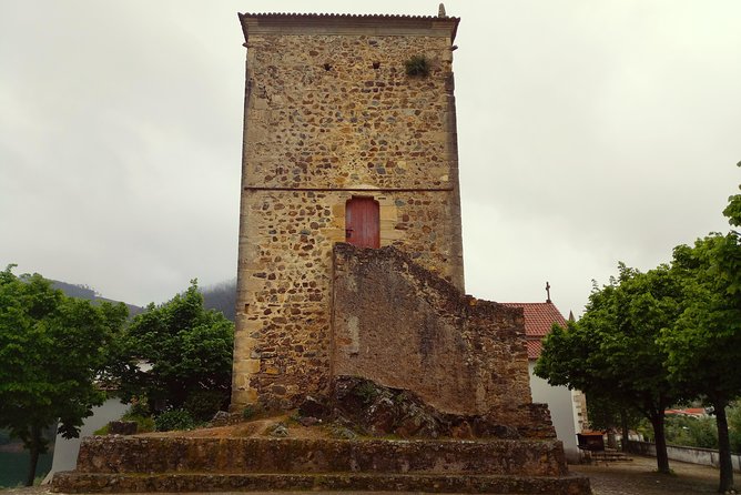 Knights Templar - Tomar (UNESCO Site) Private Tour 9H from Lisbon - Almourol Castle: the island fortress in the Tagus