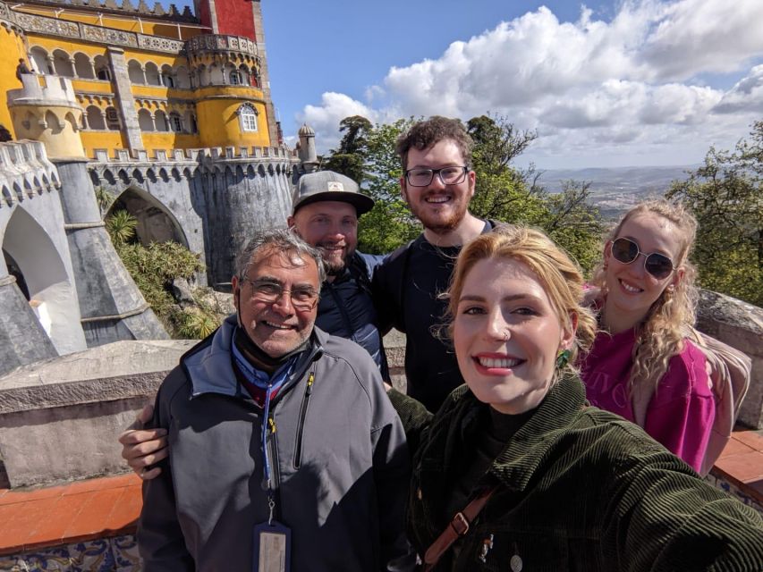 Lisboa: Sintra, Pena Palace, Cascais and Cabo da Roca - Starting at Hard Rock Café Lisboa: why this pickup works