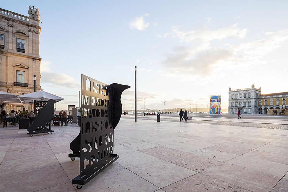 Lisboa Story Centre: 1-Day Admission Ticket - Audio guide and multilingual storyteller: your “on-the-move” companion