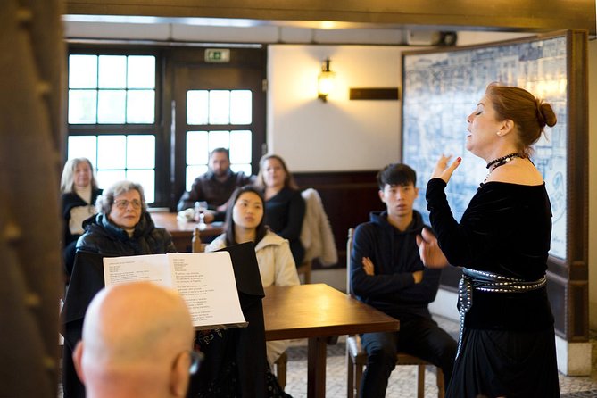 LisboaLove Fado - A Small-Group Fado Night in a Real Lisbon Apartment