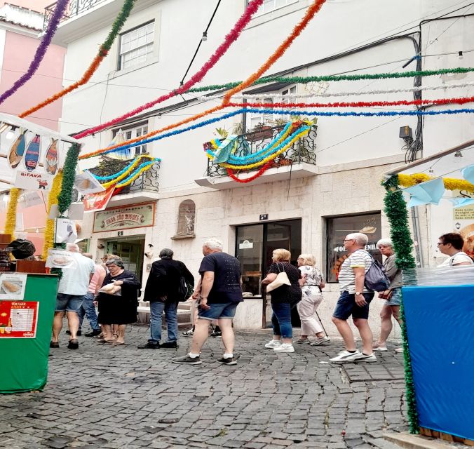 Lisbon: 2 hours Private City Highlights Tuk-Tuk Tour for two - Key highlights worth the time