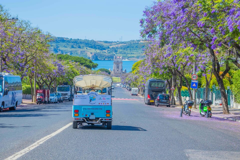 Lisbon: 2h or 4h Private TukTuk Tour with a True Local Guide - Baixa and Chiado: central Lisbon, rebuilt and ready for strolling