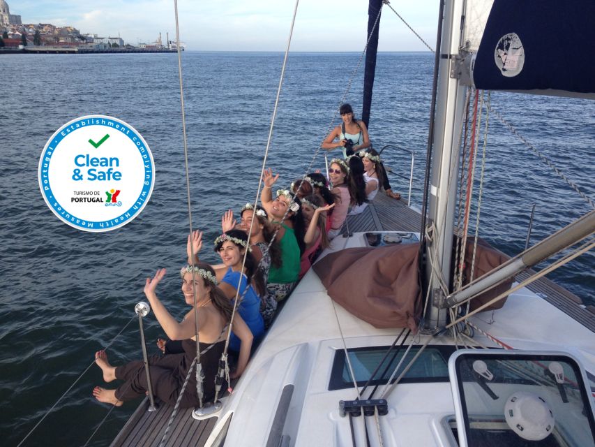 Lisbon 2H Private Tour by SAILBOAT / SAIL or POWER CATAMARAN - Key things to know before you go