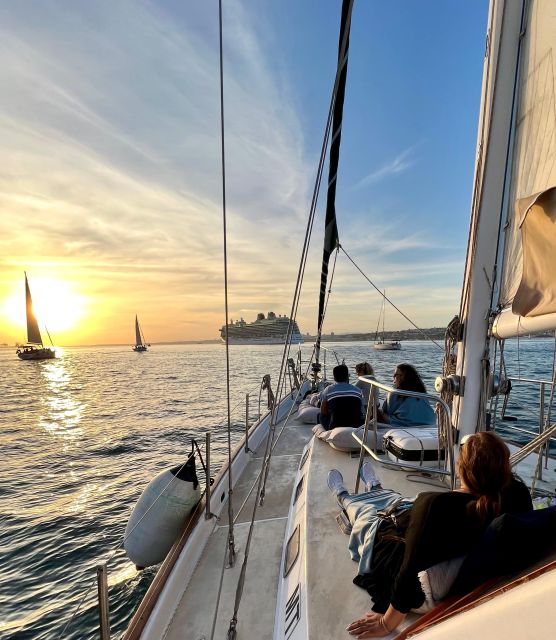 Lisbon: 2H Sunset Boat Cruise Tour with Drinks - Why Lisbon’s Sunset Works Best from the Water