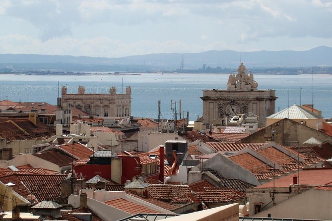 Lisbon 3-Hour Bohemian Walking Tour of Chiado and Bairro Alto - Guide quality and pacing: what Nuno’s approach adds