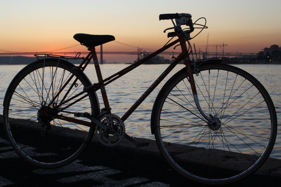 Lisbon: 3-Hour Vintage Bike Tour - Key things to know before you ride