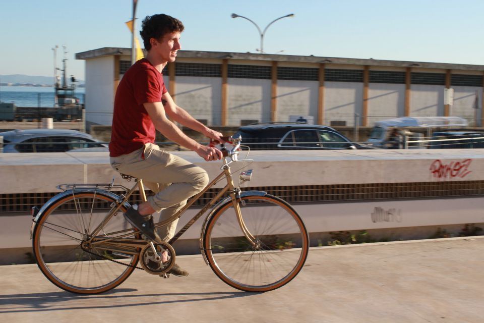 Lisbon: 3-Hour Vintage Bike Tour - Riding the Tagus River bike path: why the pace feels right