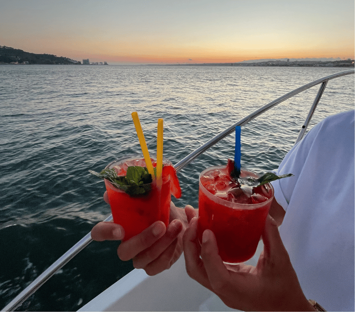 Lisbon: 4h Private Luxury Catamaran Tour with Welcome Drink - Should you book this Lisbon private luxury catamaran?