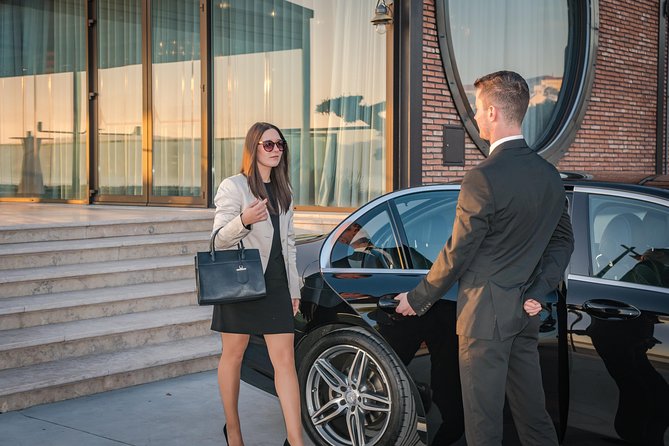 Lisbon Airport Private Transfer – Arrival, Departure or RoundTrip - The meeting point flow at LIS: where you’ll actually find your driver