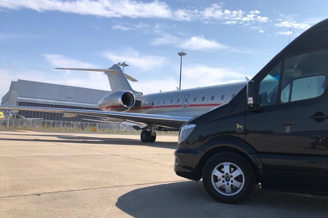 Lisbon Airport to Hotel in Lisbon (or vice versa) - Price and value: what $102.58 per group really buys you