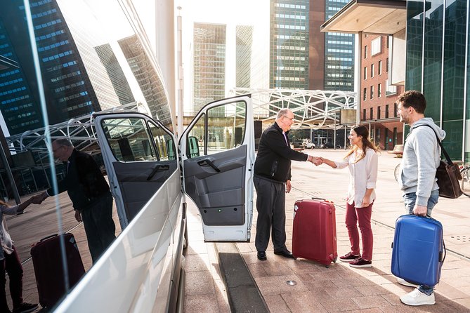 Lisbon Airport Transfer (Airport to Hotel or address in Lisbon) ROUND-TRIP - Timing for the airport return: planning for traffic and margin